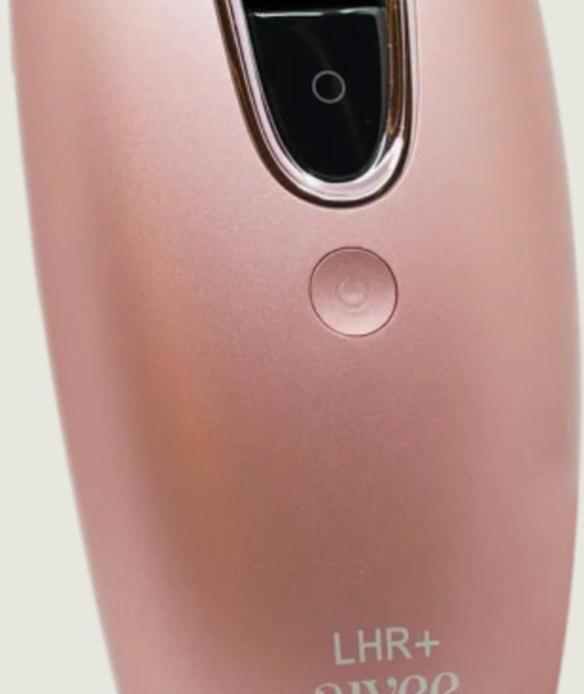 The base of the Aivee Glass device on its cream backdrop