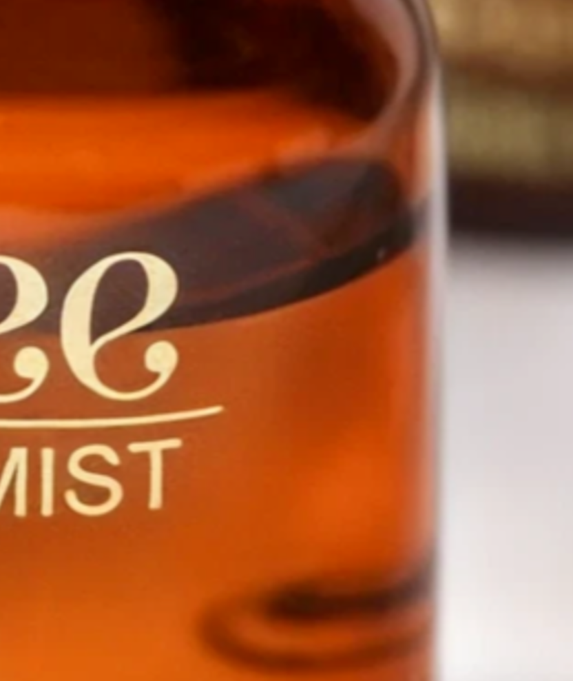 A closer view of the Hydrating Hyaluronic Serum label